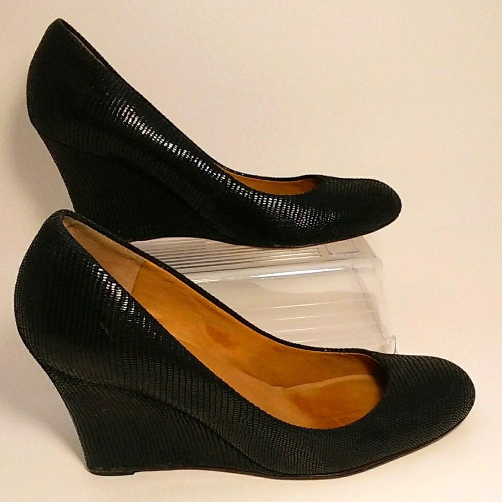 Ann Taylor Black Wedge Shoes